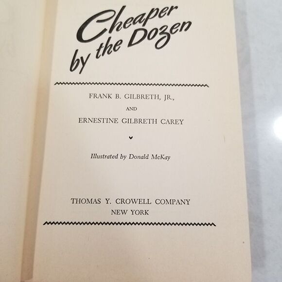 Cheaper by The Dozen Book by Frank Gilbreth, Ernestine Carey, 1948 1st Printing - Picture 5 of 10